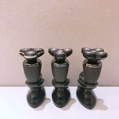 顔用 ステンレス 鋼刃 と プラスチック ハンドル の 持ち運び の 男性 の 電気 剃り 機