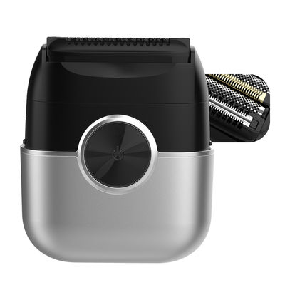 男性用の携帯ミニ電気剃り機 4刃磁気浮遊システムと100分作業時間 300mAhバッテリーで動いています