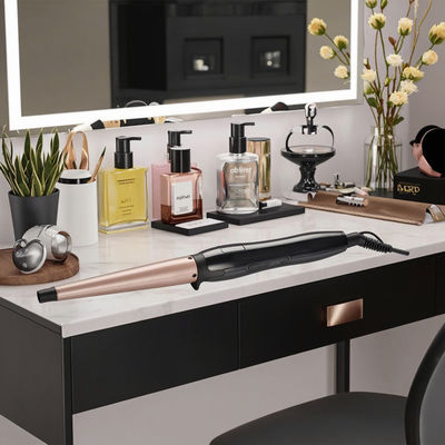 円滑で輝くカールのための1年保証と110-240V電圧の25mmバレルのセラミックヘアカラー