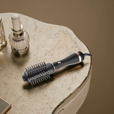 1200Wチタン吹風乾燥機 3つの温度レベルと1年間の保証のフリーズフリースタイリング用ブラシ
